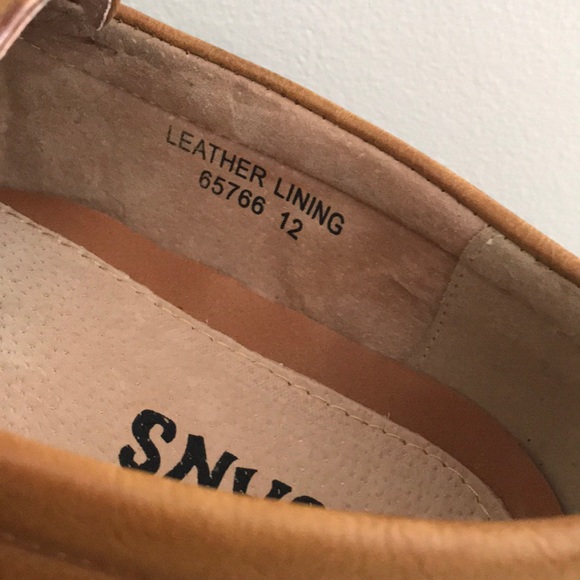 dress shoes - Picture 2 of 5